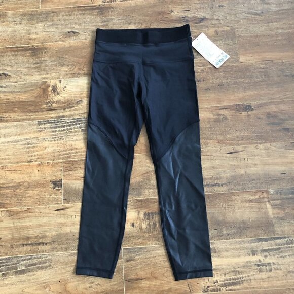 **NWT**LULULEMON Power Position High-Rise Tight 25" - Picture 6 of 16